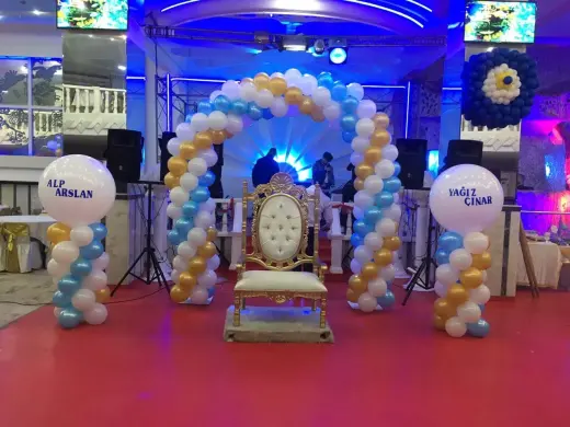 Sünnet Tahtı ve Balon Süsleme